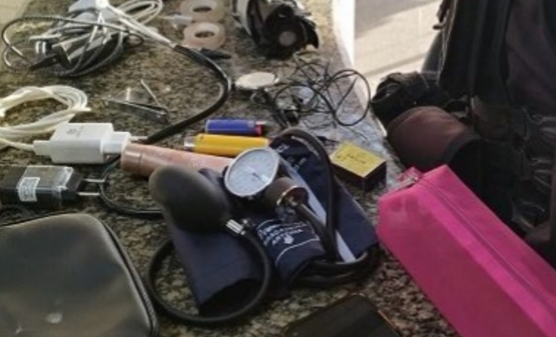 PM recupera parte de pertences furtados na Casa Laranja de Itaperuna