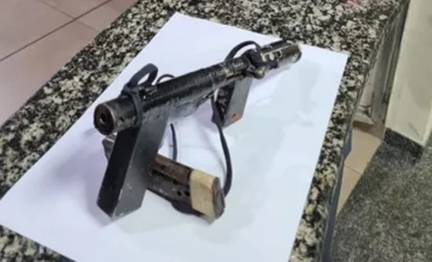 Arma de fabricao artesanal  apreendida pela PM em Bom Jesus do Itabapoana
