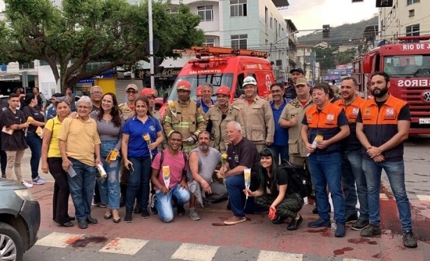 Itaperuna realiza simulado de acidente de trânsito.