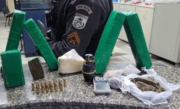 PM apreende grande quantidade de drogas, munies e granada na zona rural de So Jos de Ub