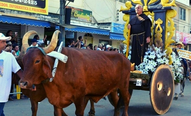 Itaperuna divulga Festa dos Carros de Boi de Raposo para maio