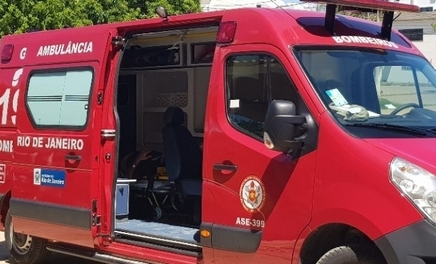 Homem é socorrido após incêndio em residência em de Pádua