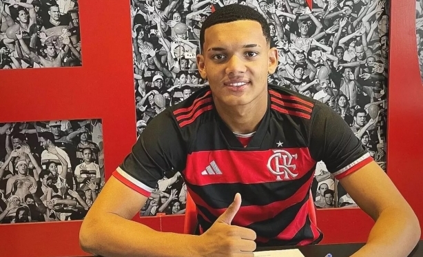 Flamengo contrata atacante Guilherme Sousa, natural de Itaperuna