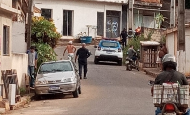Homem é torturado em casa e se defende com espingarda de chumbinho em Itaperuna