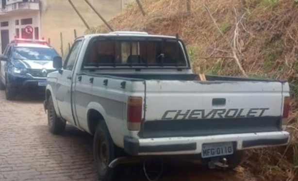 Caminhonete Roubada em São Fidélis é Encontrada no Espírito Santo