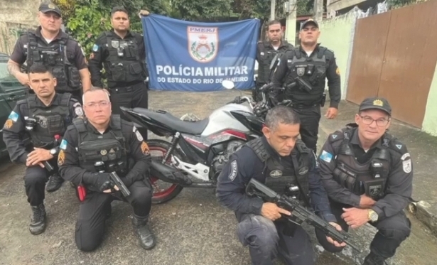 Polcia apreende arma, moto e eletrnicos em Cardoso Moreira