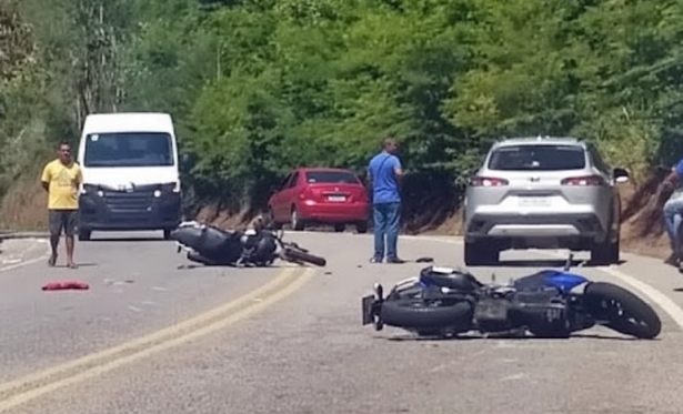 Colis�o entre motos deixa dois feridos