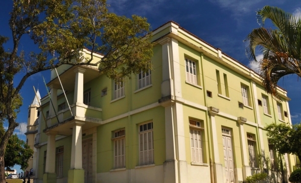 MPRJ processa ex-prefeito e ex-secret�ria de Miracema 